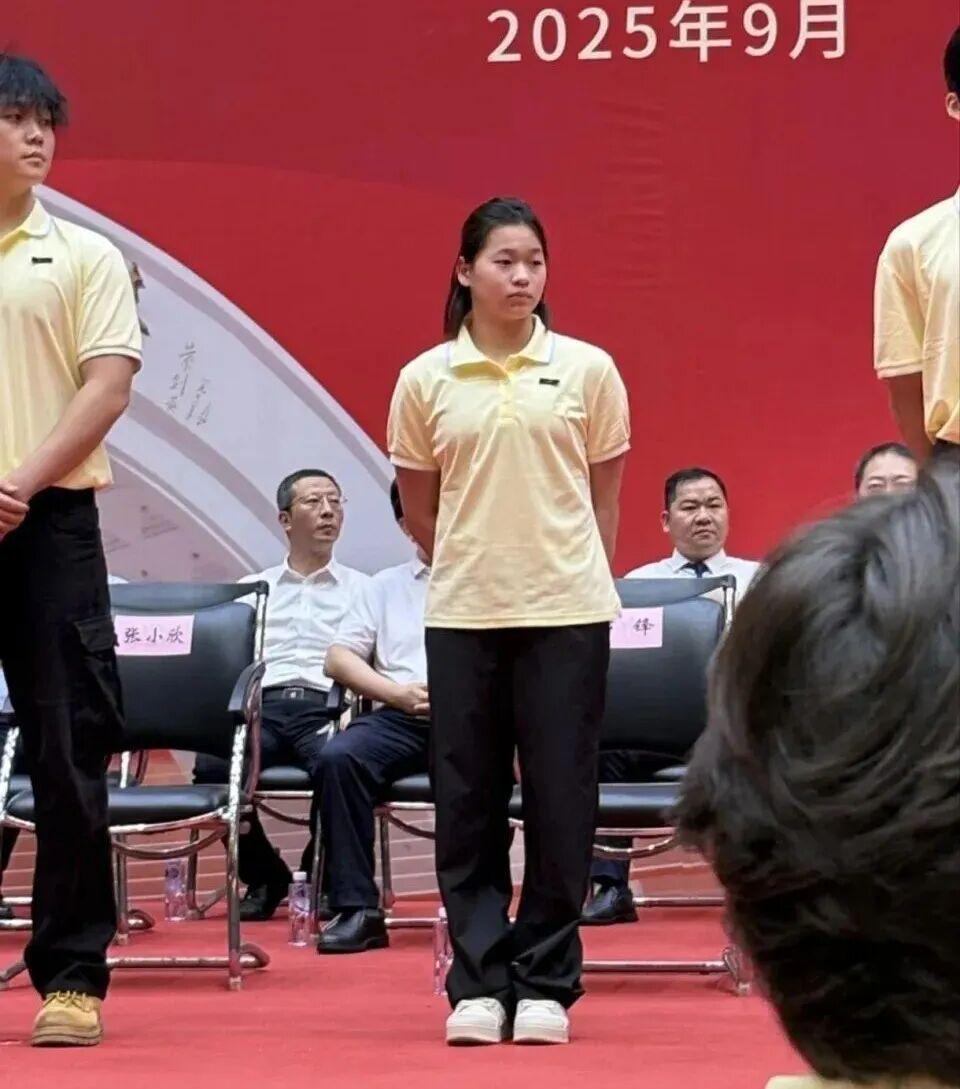 是天才更是强者,18岁的全红婵迈过三道坎