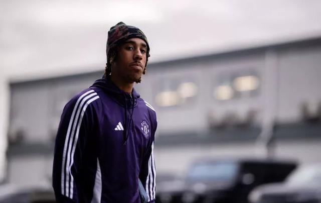 曼联约罗谈热刺对决：抛开欧联决赛阴影，全力冲击联赛前列