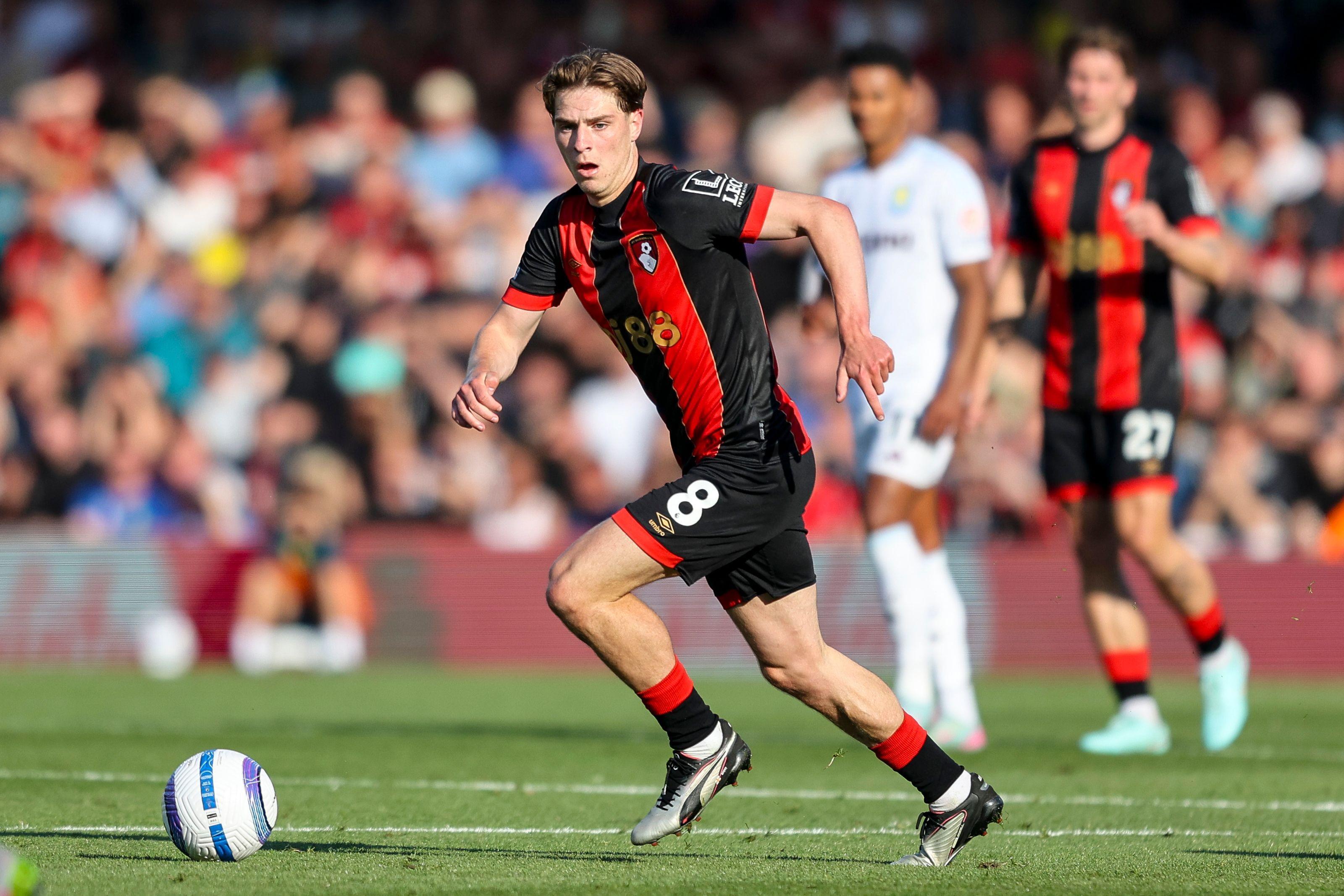 图赫尔盛赞：斯科特凭伯恩茅斯出色表现首入英格兰队