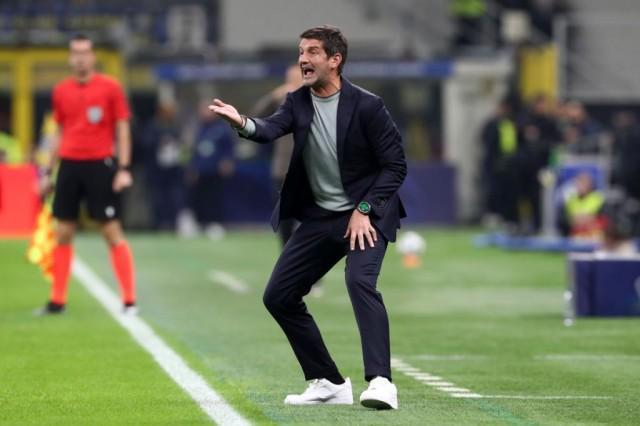 欧冠险胜后国米主帅齐沃严厉批评球员态度问题