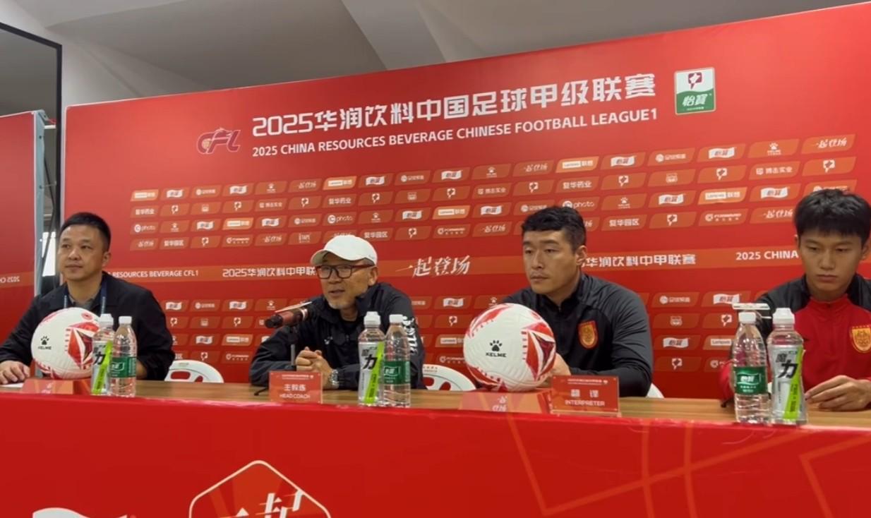 张外龙盛赞球队氛围：全员深知中甲末战关键性