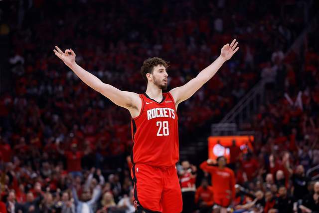 火箭队是否需要莫兰特？现有阵容磨合出色，引入风险需谨慎评估