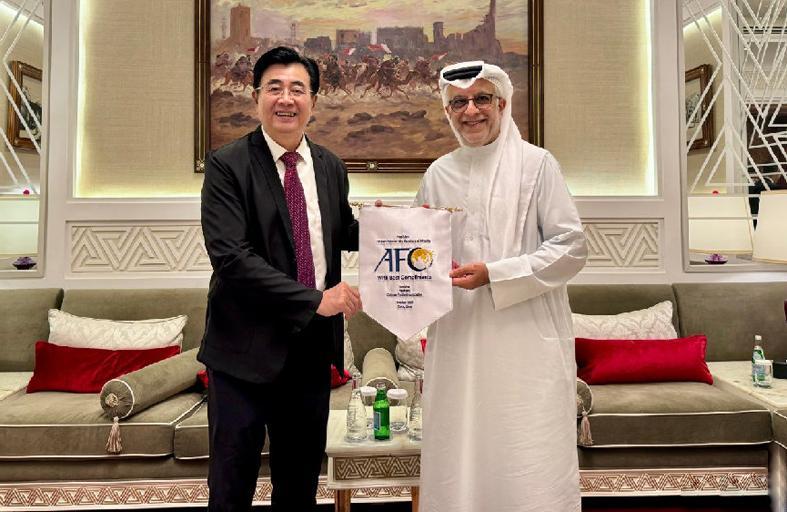 邵佳一为何胜出李国旭？国足新帅用人思路与新兵老将展望