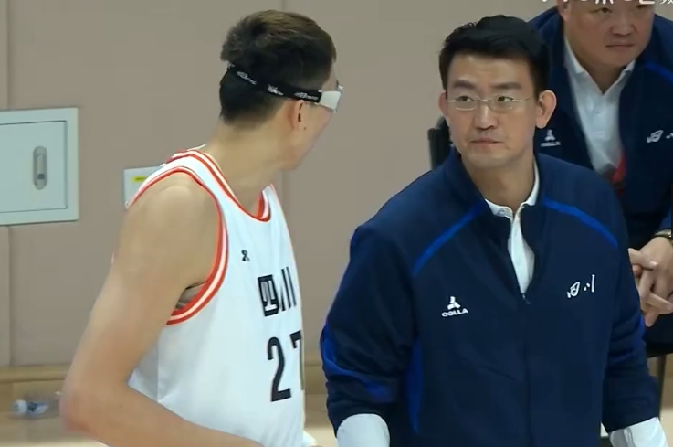 全运男篮：四川辽宁断档领先，杨鸣王博率队高歌猛进