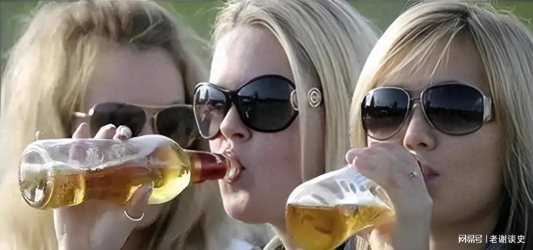 俄罗斯人疑惑：中国人为何能将昂贵白酒日常饮用？