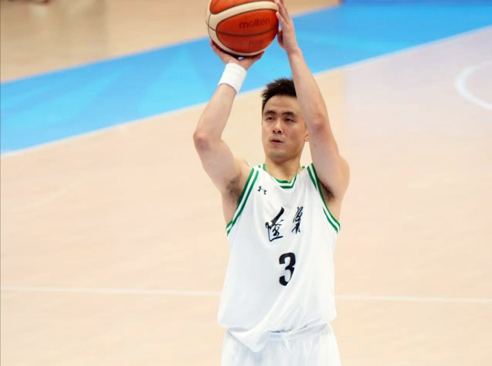 全运男篮1/4决赛：辽宁88-61大胜山东晋级四强，原帅28分赵继伟11助攻