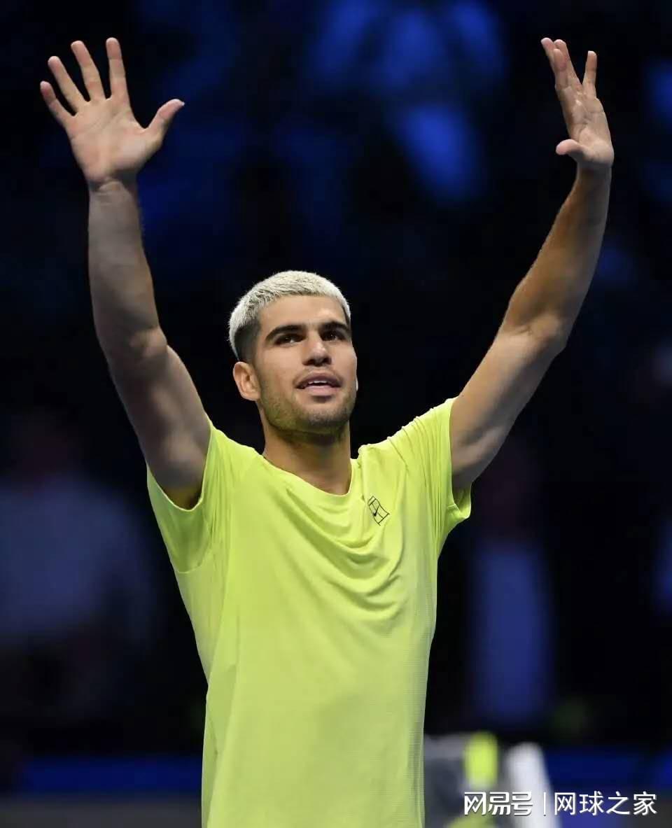 阿尔卡拉斯首战告捷但需警惕专注度，穆塞蒂成新挑战