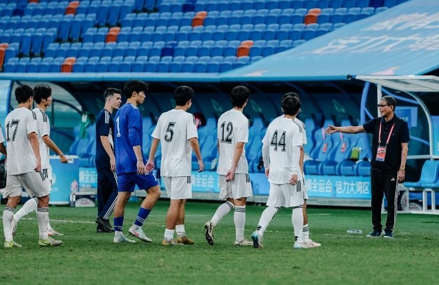 全运男足半决赛：广东1-0绝杀上海，湖北1-0力克山东会师决赛