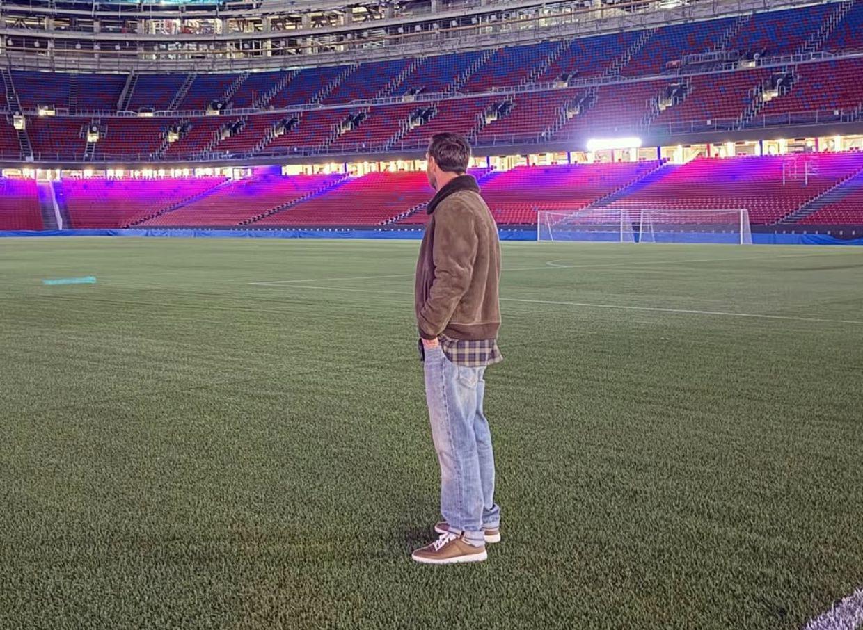 38岁梅西直飞9小时重返诺坎普：离队四年，梦回魂牵之地