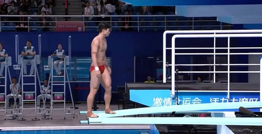 全运会男子3米跳板：王宗源强势夺冠，湖北双星闪耀领奖台