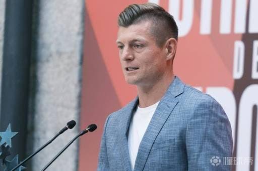 托尼-克罗斯：拜仁联赛卫冕无忧，卡尔展现惊人天赋