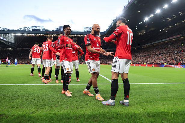 曼晚分析：伊萨克转会利物浦后融入困难，姆伯莫库尼亚成功案例