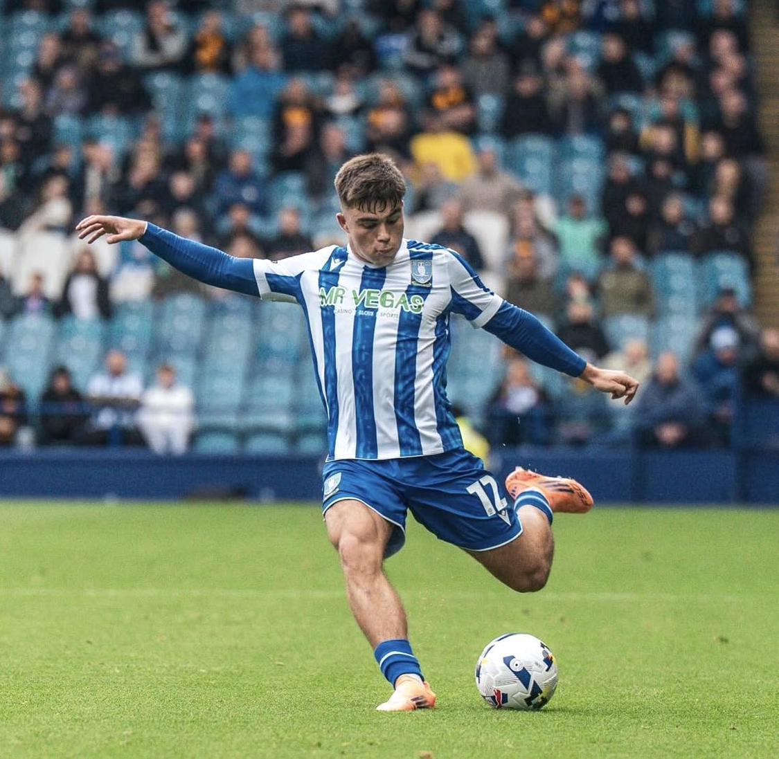 曼联出租小将哈里·哈马斯英冠首球！球迷盼召回，阿莫林另有安排