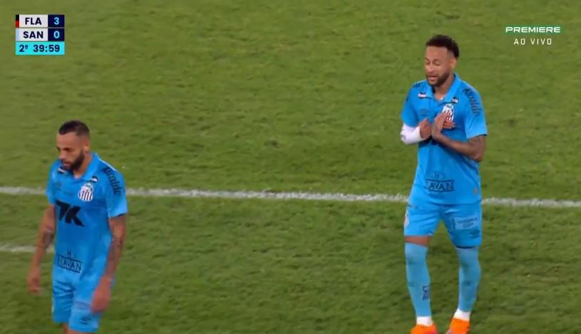 巴甲赛场风波：内马尔被换下后不满，直接返回更衣室