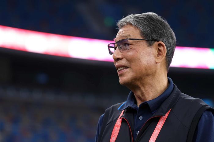 全运会U20男足：徐根宝无奈，申花3新星失误致上海队爆冷出局