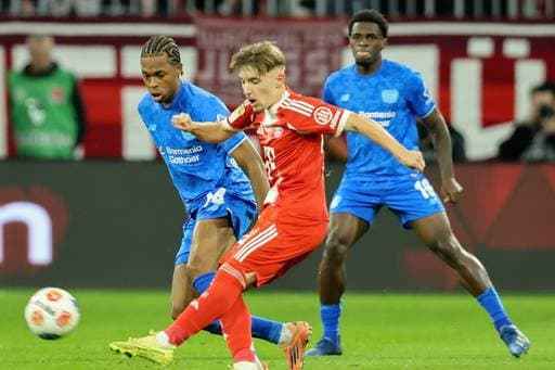 德国U21主帅盛赞卡尔：多面手新星，期待国家队延续拜仁表现