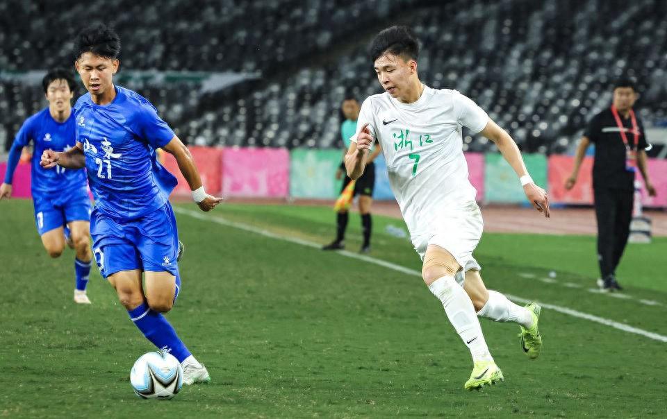 重磅！德国球队报价国足18岁新星王钰栋，冬窗或成留洋转折点