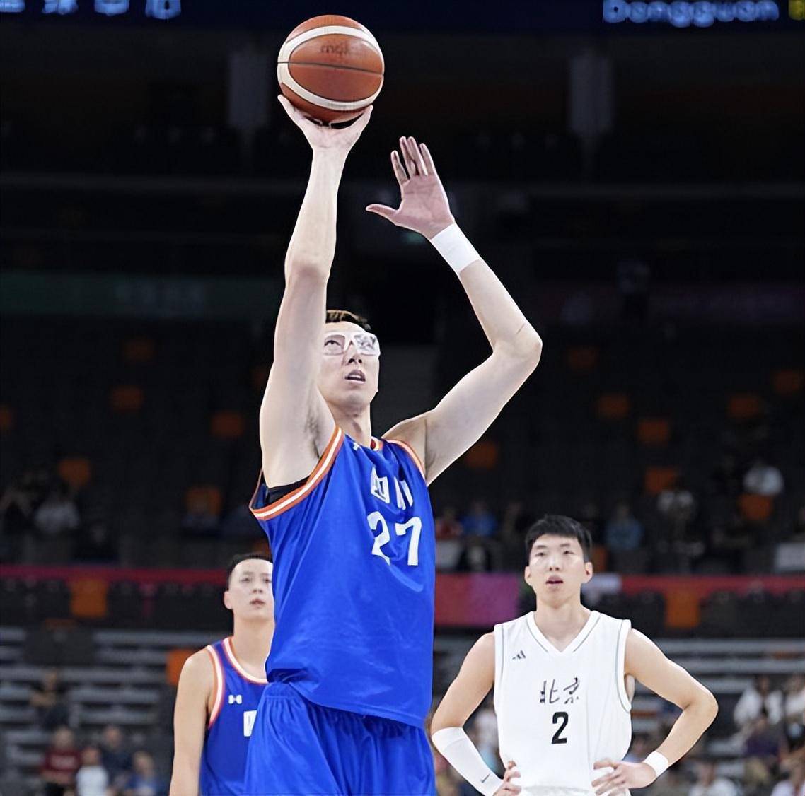 周琦全运会统治力惊人！杜锋带队考察，场均26+13引北京记者惊叹