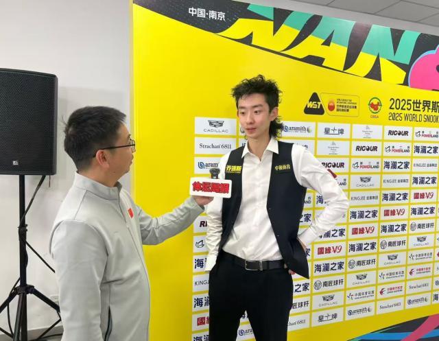 吴宜泽专访：斯诺克是生命全部 球风酷似火箭奥沙利文