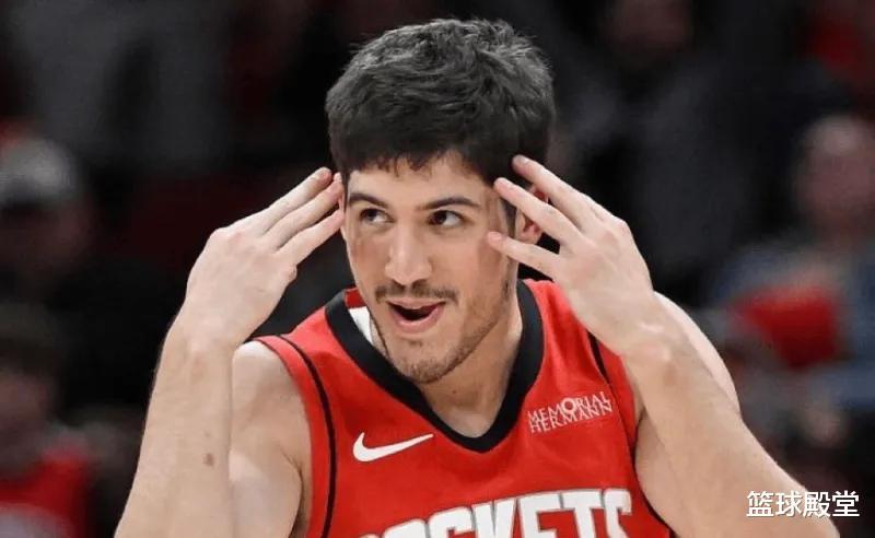 火箭122-115力克雄鹿：谢泼德高效发挥，乌度卡战术调整显成效