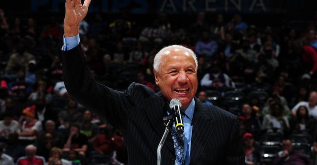 传奇落幕！篮球名人堂成员兰尼-威尔肯斯逝世 享年88岁