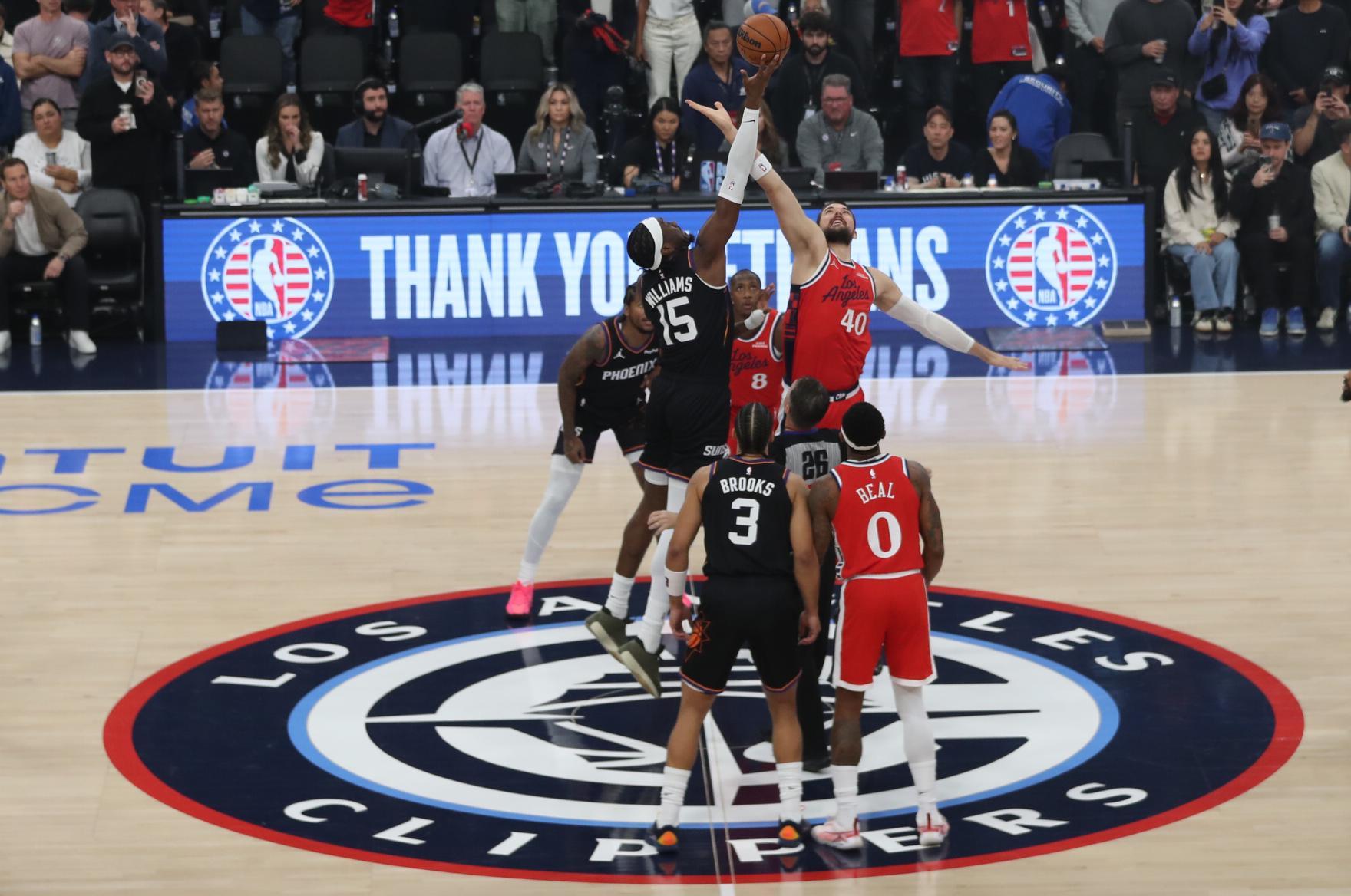 太阳双杀快船送其4连败 布克准三双哈登13+13