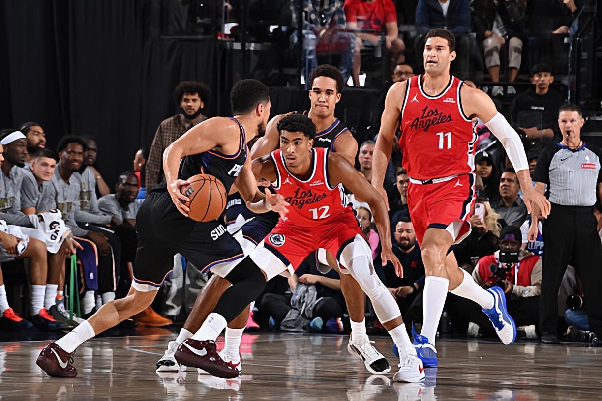 快船板凳席潜力无限！泰伦-卢为何不给年轻球员更多机会？