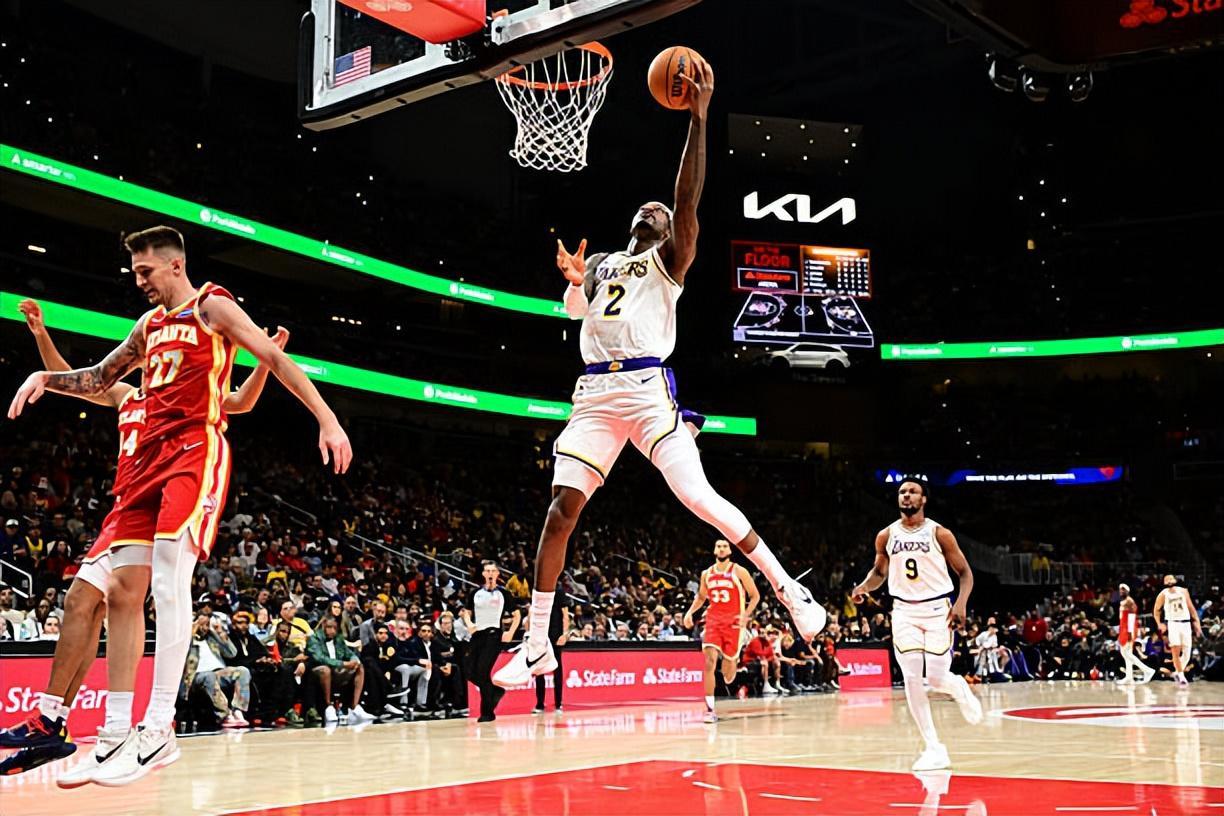 湖人锋线范德比尔特：防守强但进攻拖后腿，问题何解？