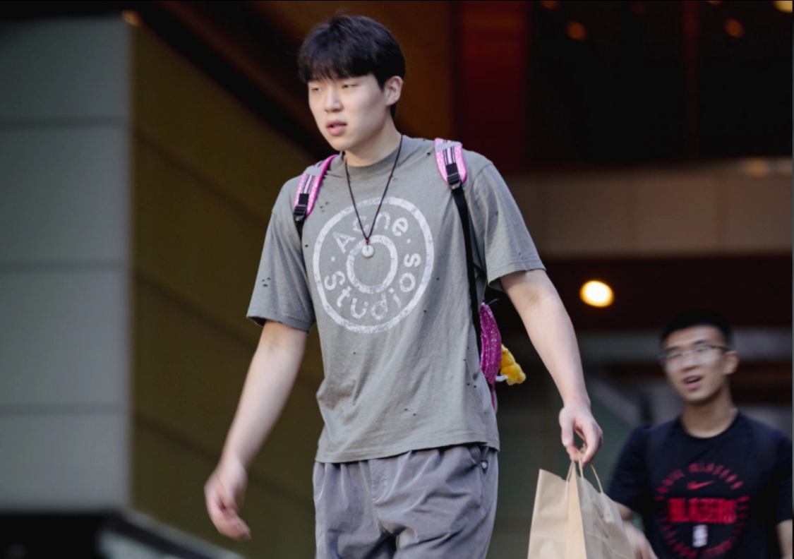 连续4场未登场！杨瀚森发展联盟前景堪忧，开拓者耐心几何？