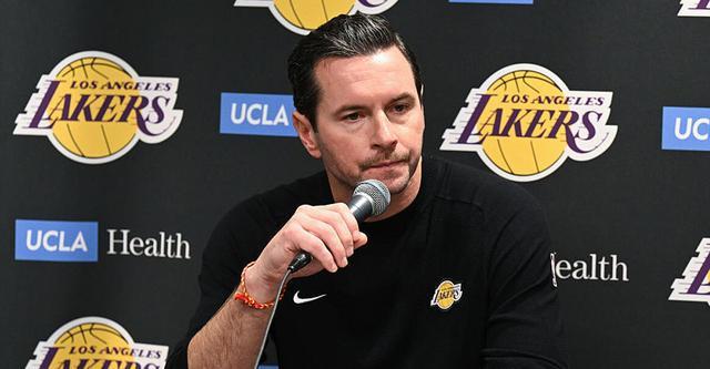 雷迪克直言开场两分钟即知难胜 对湖人表现极度失望