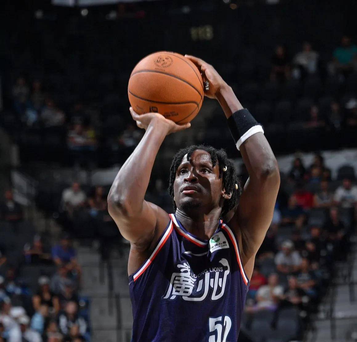 这5位NBA老将或面临退役：未获新合同，职业生涯何去何从