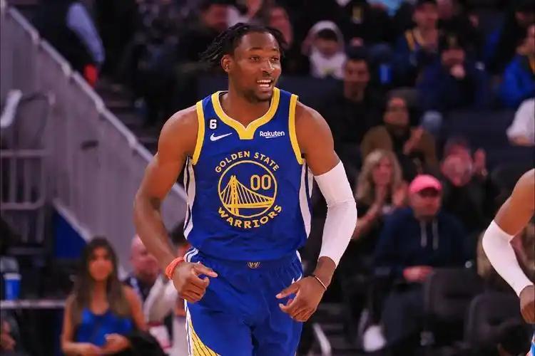 勇士新秀理查德崛起：30分7板成领防核心，127万年薪超值