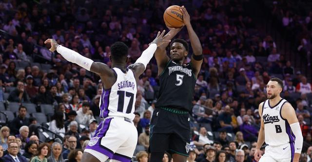 爱德华兹26+5领衔 森林狼客场大胜国王豪取两连胜