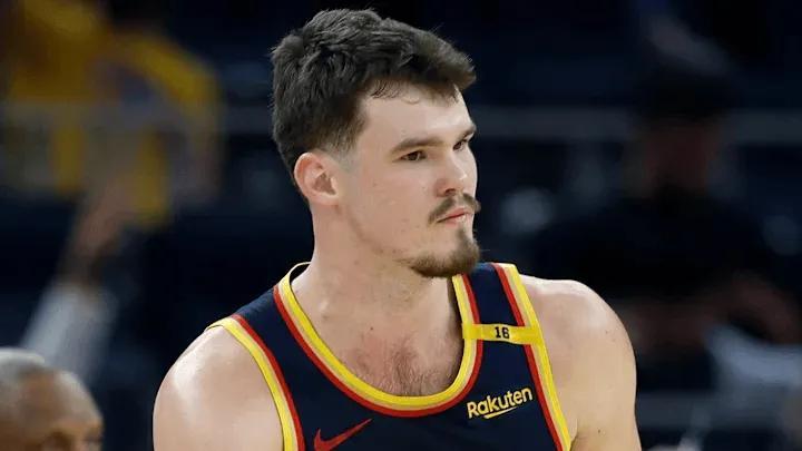 勇士114-83大胜步行者：波斯特崛起，两配角闪耀，三少待调整