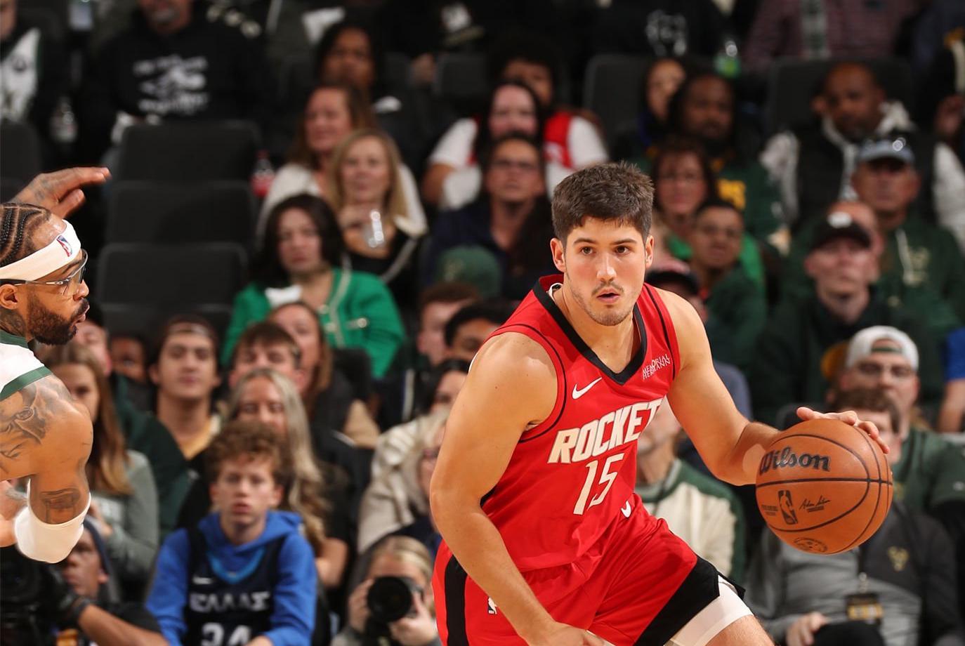 火箭21岁探花谢泼德蜕变神射手，三分47.9%成杜兰特冲冠好帮手