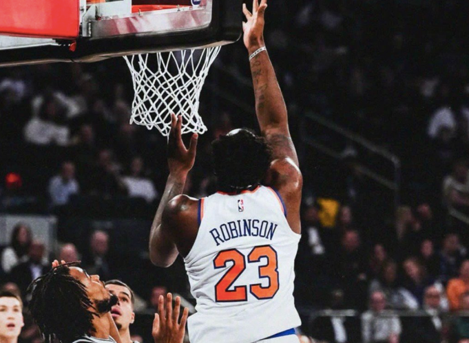 36分大胜！尼克斯3连胜强势复苏：唐斯28+12统治内线，小波特孤军奋战