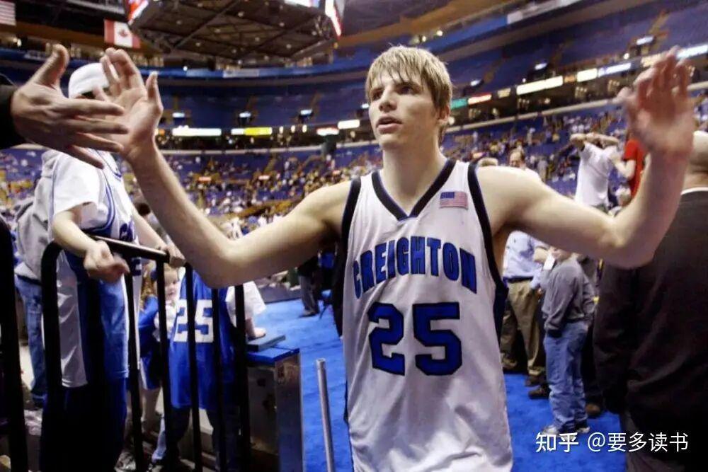 NBA生涯末期逆袭巅峰的球员：凯尔·科沃尔的传奇之路