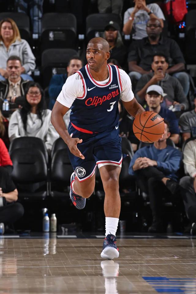 快船陷落旧时代：老将情怀难敌现代篮球节奏