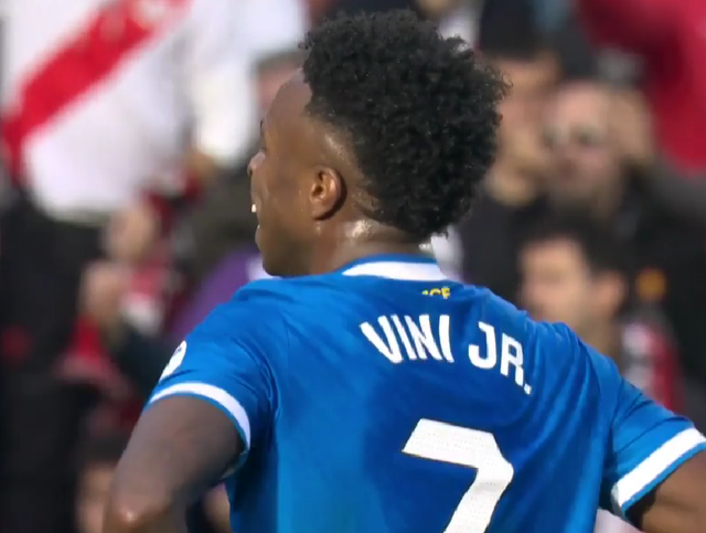 皇马0-0平局引争议：主帅用人遭质疑，争冠形势生变