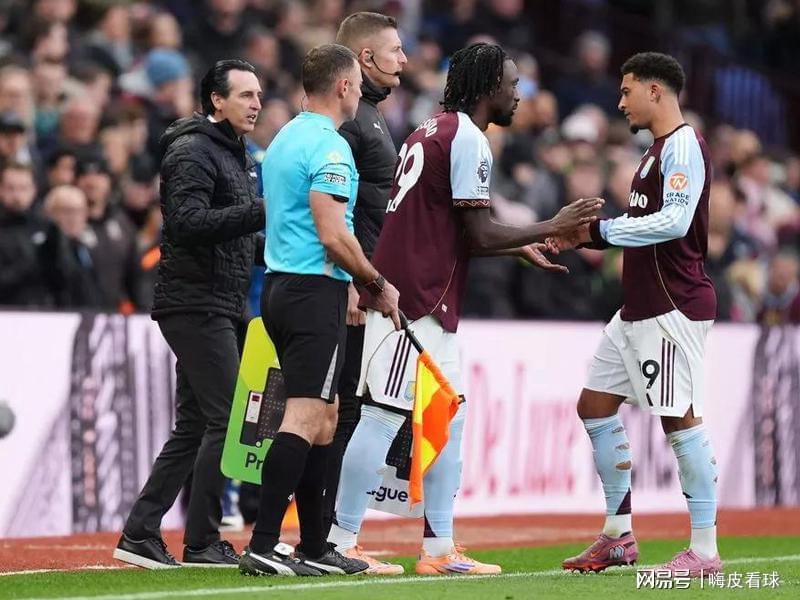 无需换帅！阿斯顿维拉1个半月逆袭超越曼联利物浦