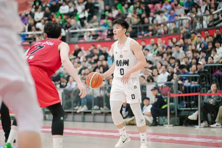 杭州队主场豪取六连胜，浙BA城市争霸赛再创佳绩