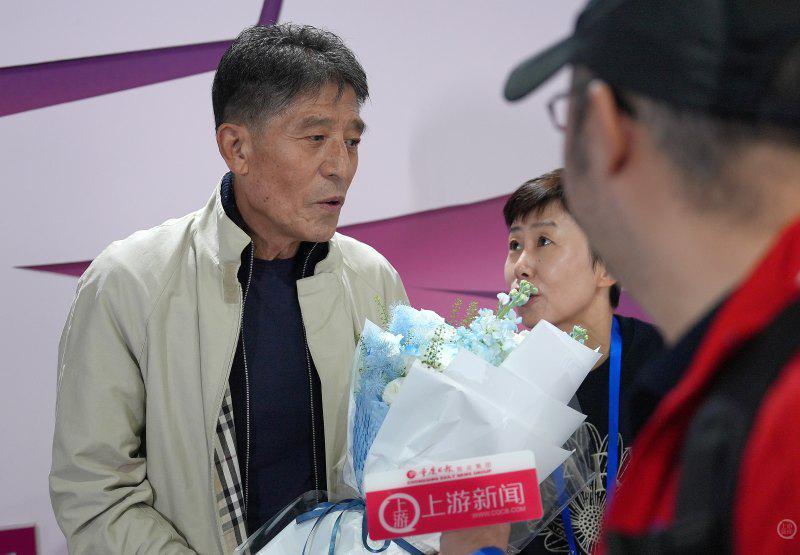 李章洙重返重庆：足协杯夺冠25周年纪念赛，感慨铜梁龙冲超时光飞逝