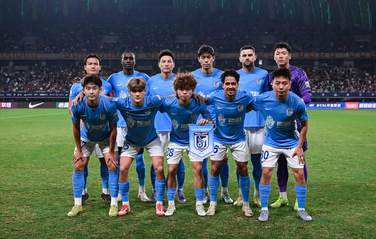 大连英博今日集结，全力备战联赛终极对决