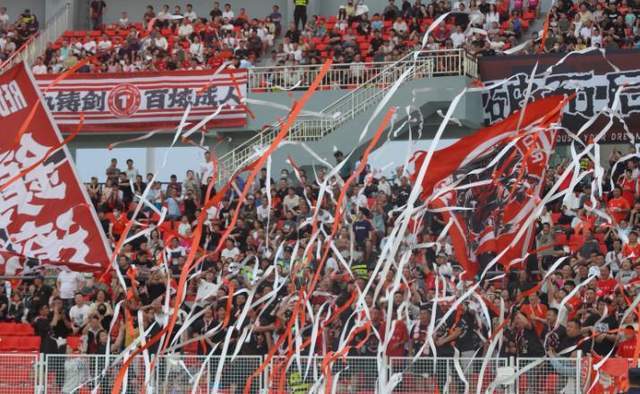 中甲人气王！辽宁铁人场均2.6万人创魔鬼主场纪录