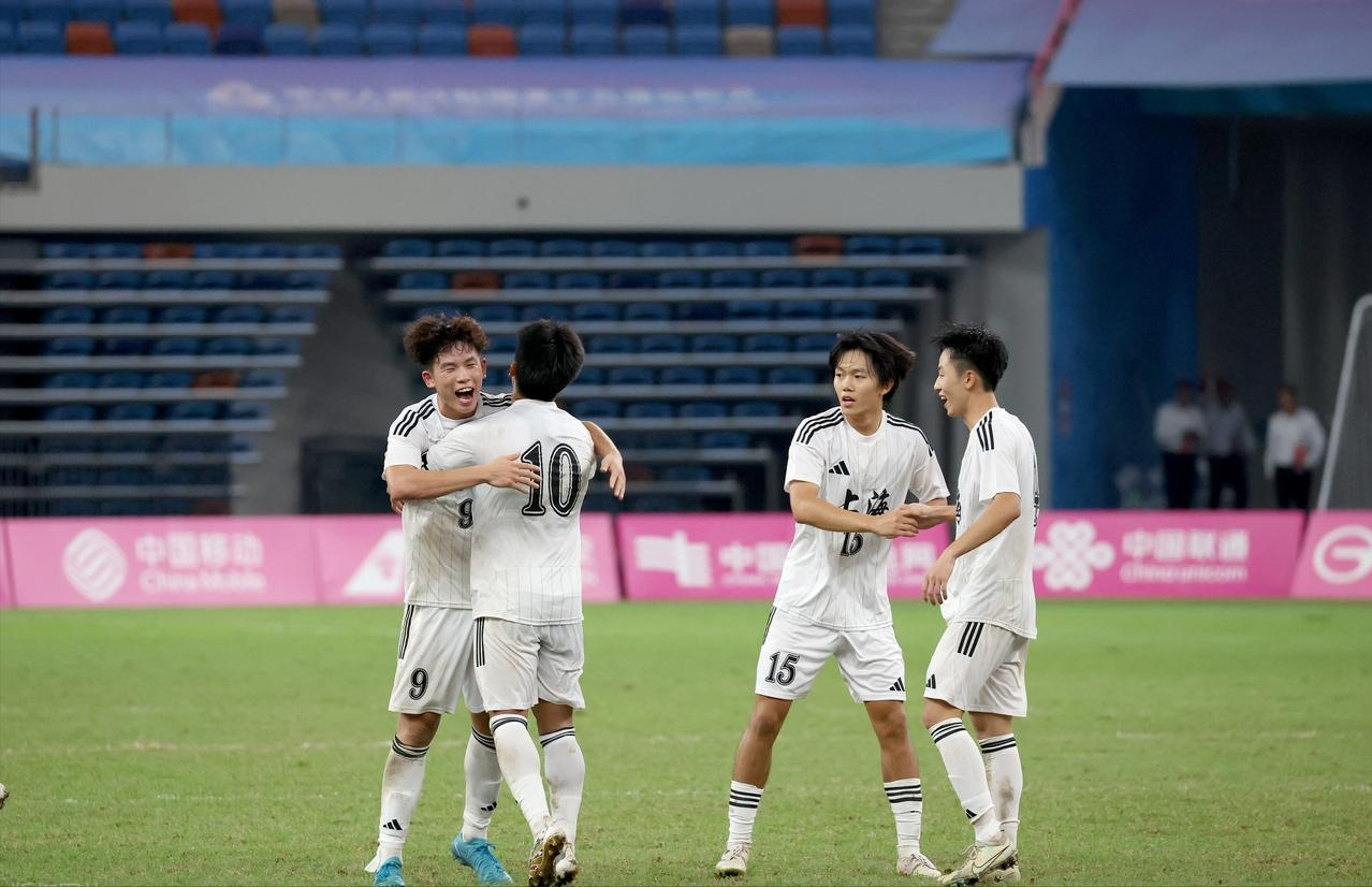 全运会U20男足：上海3-2淘汰新疆，中超新星闪耀绝杀