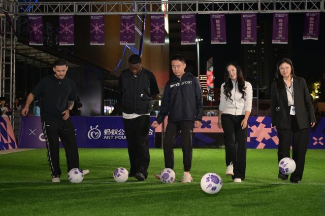 怒放竞技场3V3街头足球赛玉溪站圆满落幕，奥斯卡约尼查现场助阵