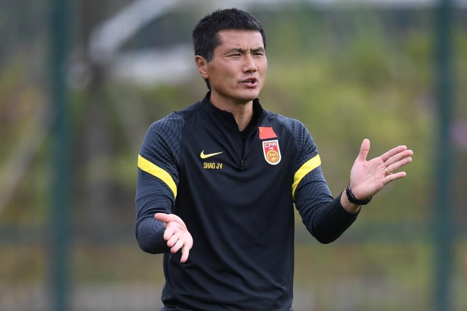 董路评论中国足球