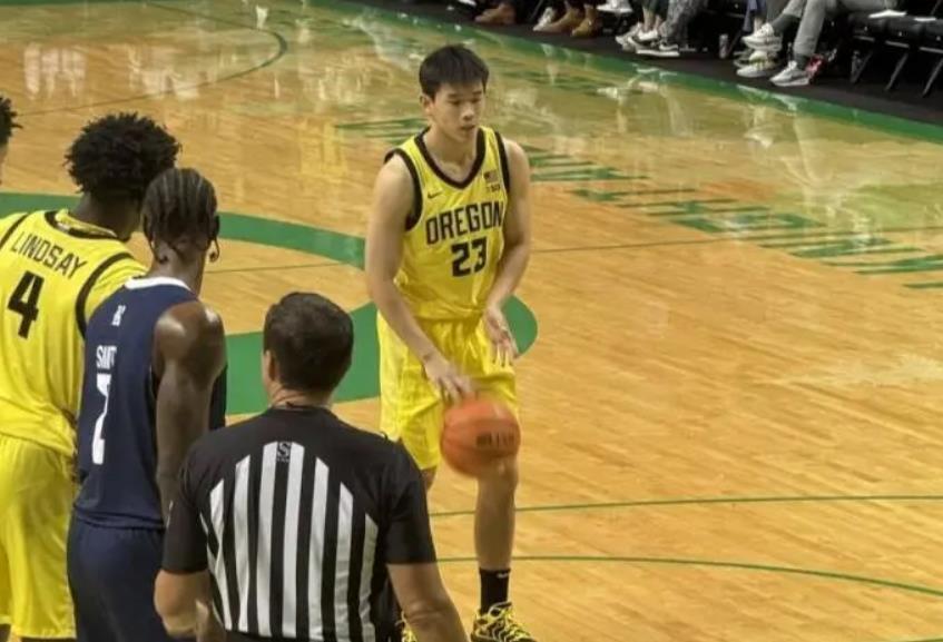 林葳NCAA两战12中0引热议，CBA得分王如何适应新挑战？