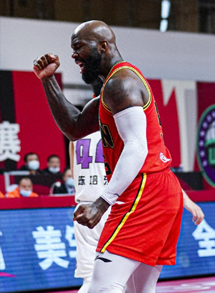 CBA传奇外援琼斯离队！上赛季场均30.2分仍无人问津