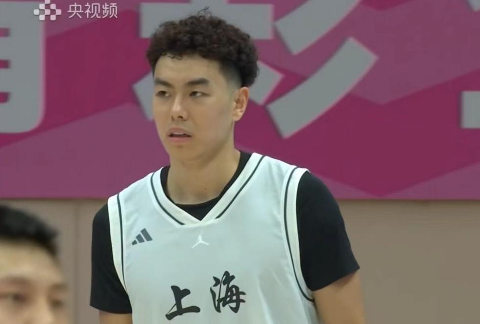 全运会男篮：浙江6分险胜上海晋级四强，程帅澎王奕博联手发威